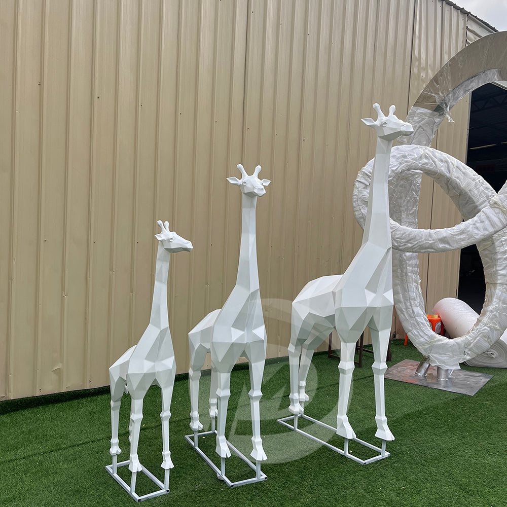Custom OEM ODM Garden Metal Craft Large Animal Sculpture Statue Stainless Steel Life Size Outdoor Giraffe Sculptures