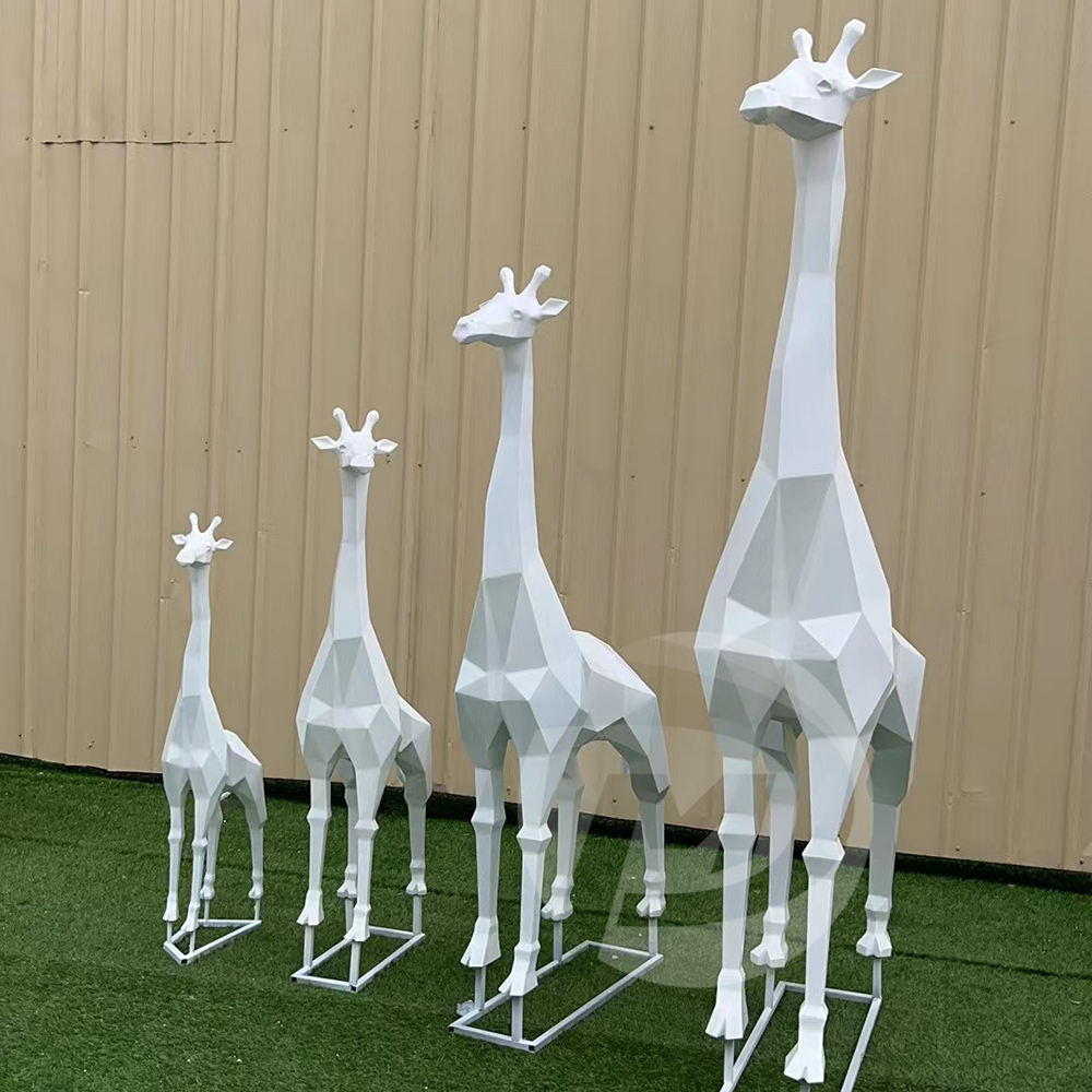 Custom OEM ODM Garden Metal Craft Large Animal Sculpture Statue Stainless Steel Life Size Outdoor Giraffe Sculptures